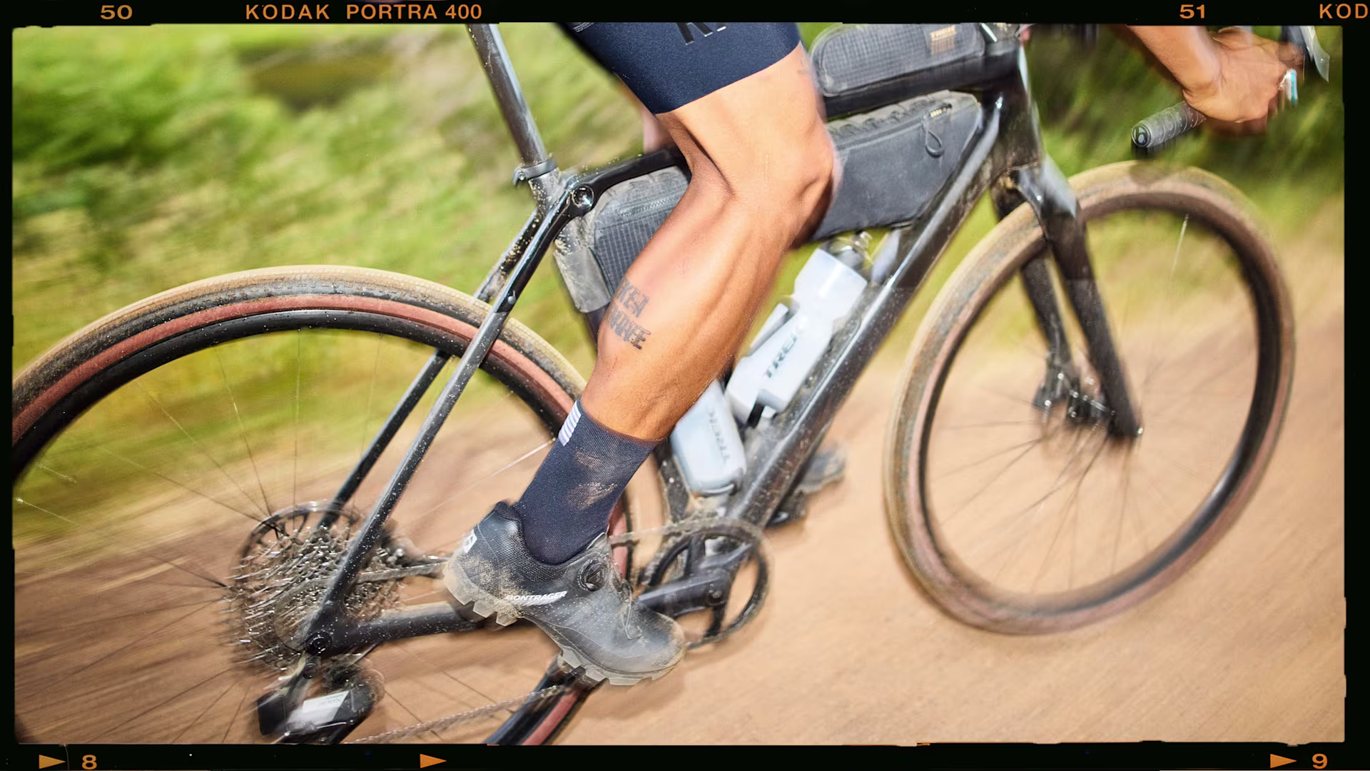 Trek Checkpoint ALR 3 — gravel for rent in Lecce and Salento, drivetrain and gearing detail