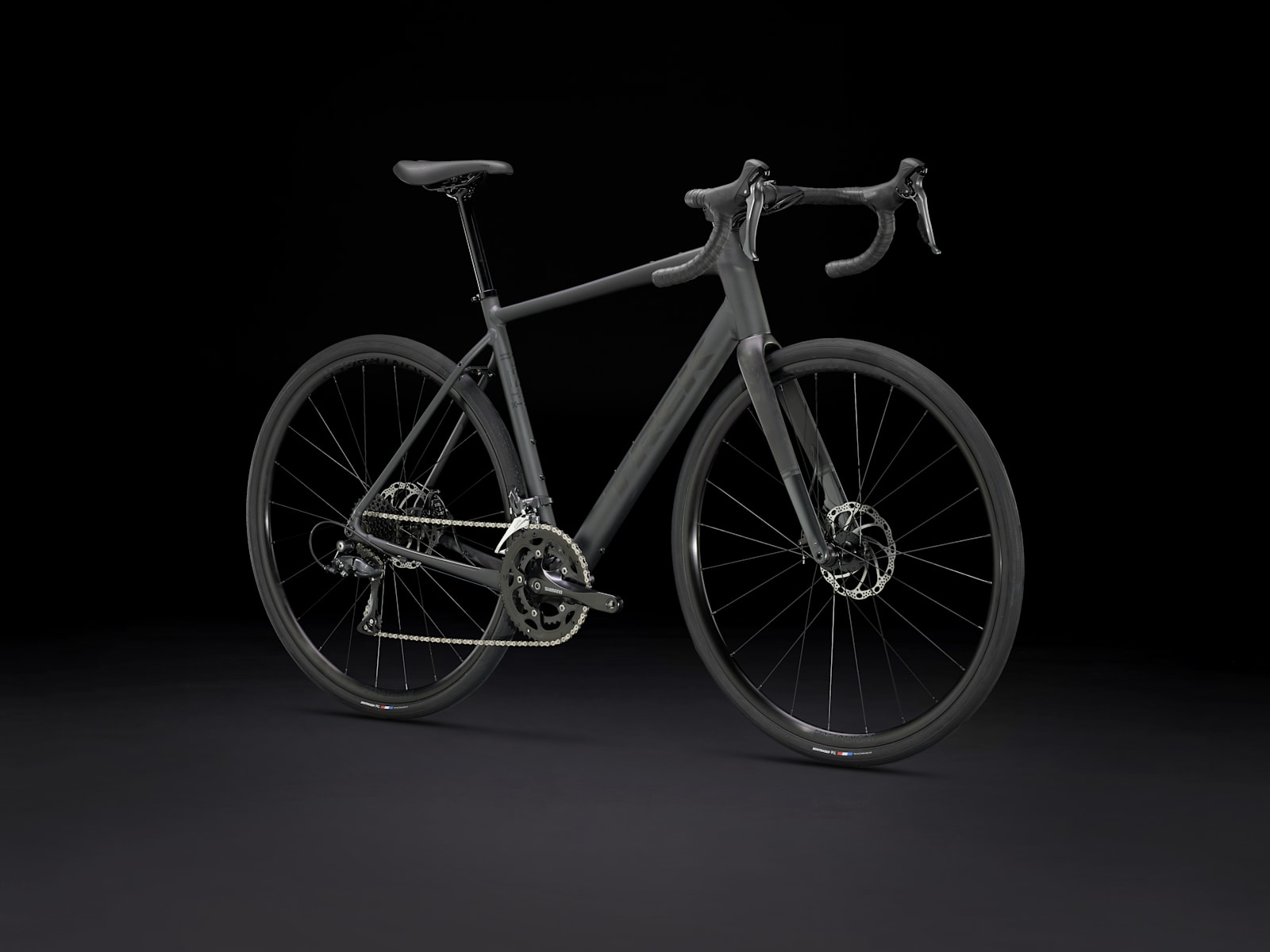 Trek Domane AL 2 Gen 4 — road for rent in Lecce and Salento