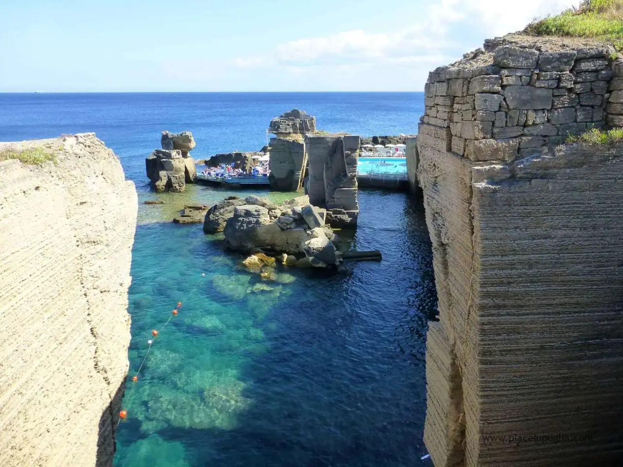 Cycling from Otranto to Santa Cesarea Terme: 20 km of wonders