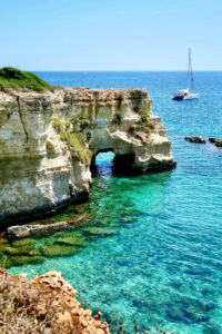 salento scogliera puglia